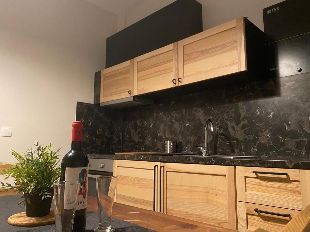 Davidana Deluxe Apartments Nea Kallikrateia Екстериор снимка