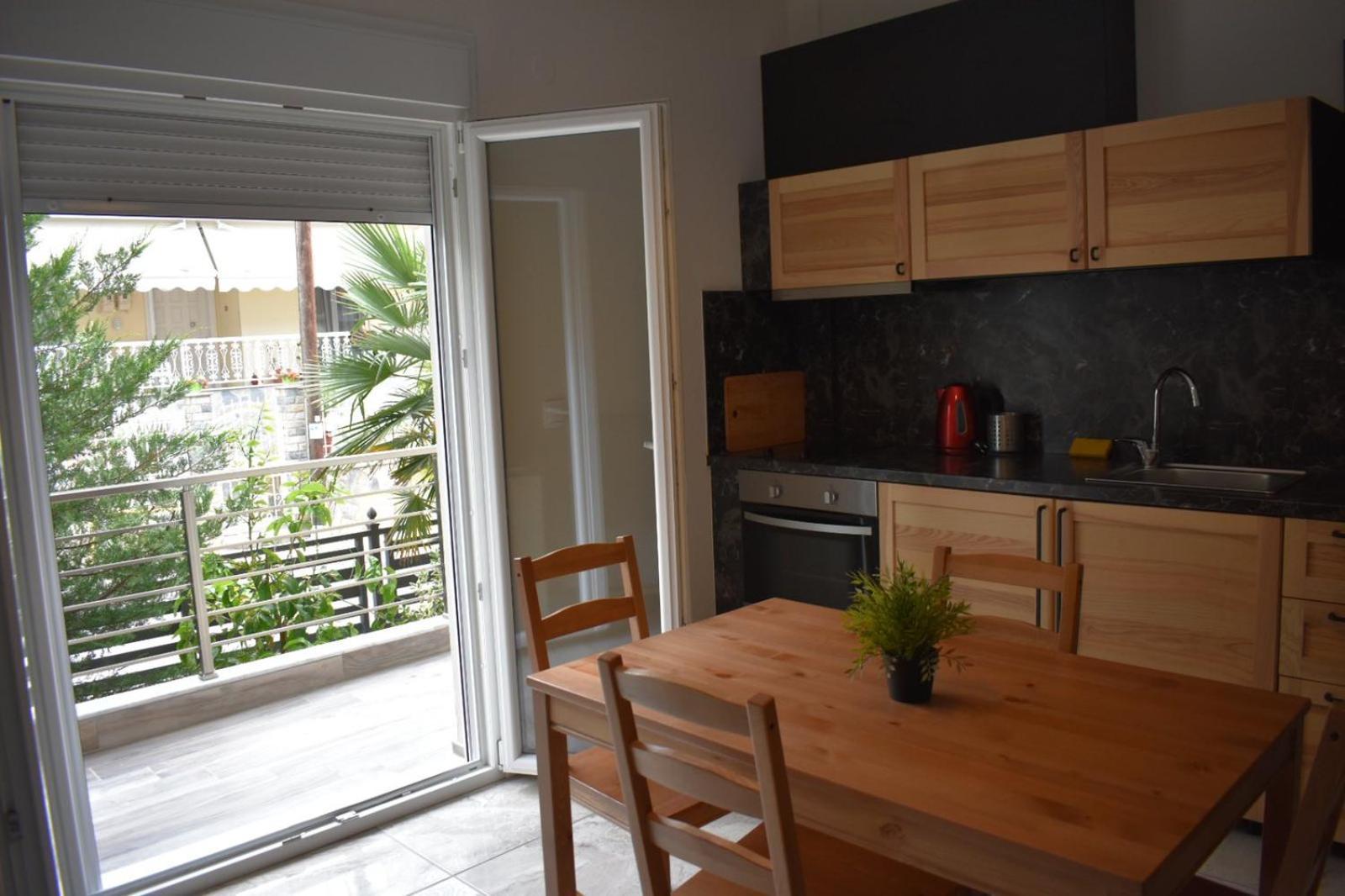 Davidana Deluxe Apartments Nea Kallikrateia Стая снимка